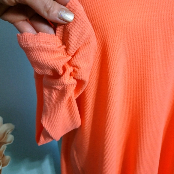 Umgee Cold-Shoulder Top - Picture 2 of 7